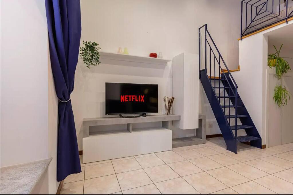 Ferienwohnung Luxury Loft On The Duomo Wifi & Netflix Mailand Exterior foto