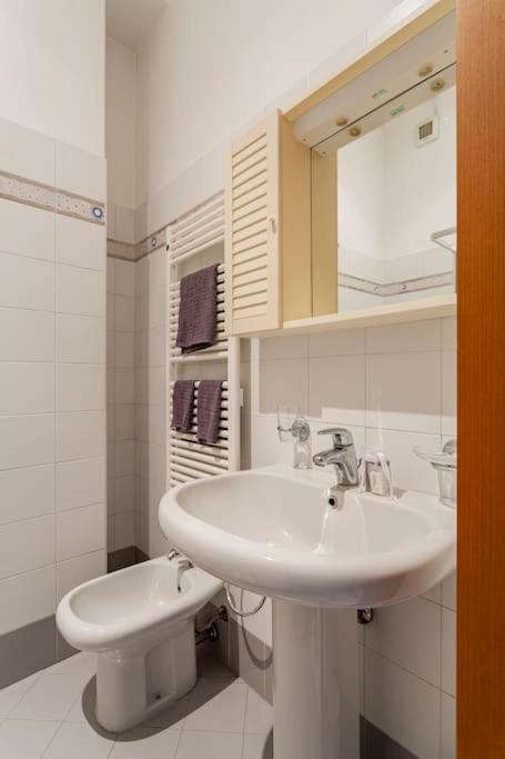 Ferienwohnung Luxury Loft On The Duomo Wifi & Netflix Mailand Exterior foto